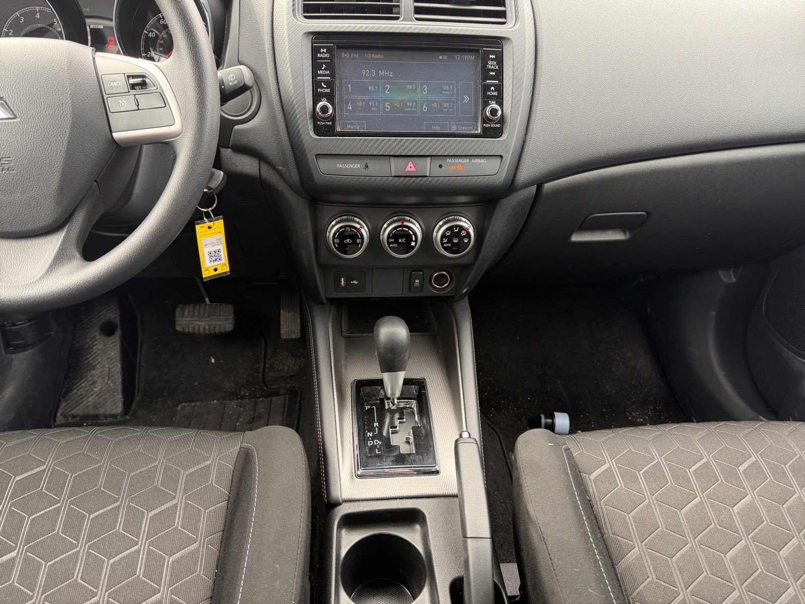 Used 2025 Mitsubishi Outlander Sport ES image 13