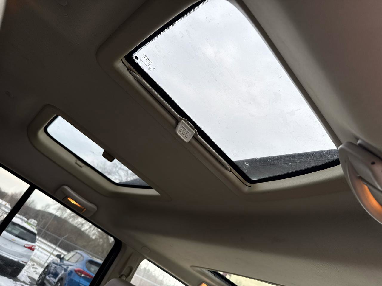 Used 2006 Jeep Commander Limited w/ Trailer Tow Group IV image 21