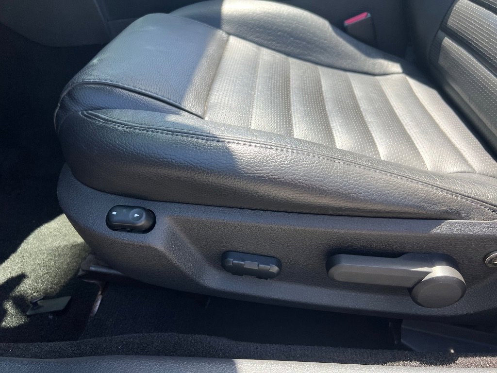 Used 2005 Ford Mustang GT image 23