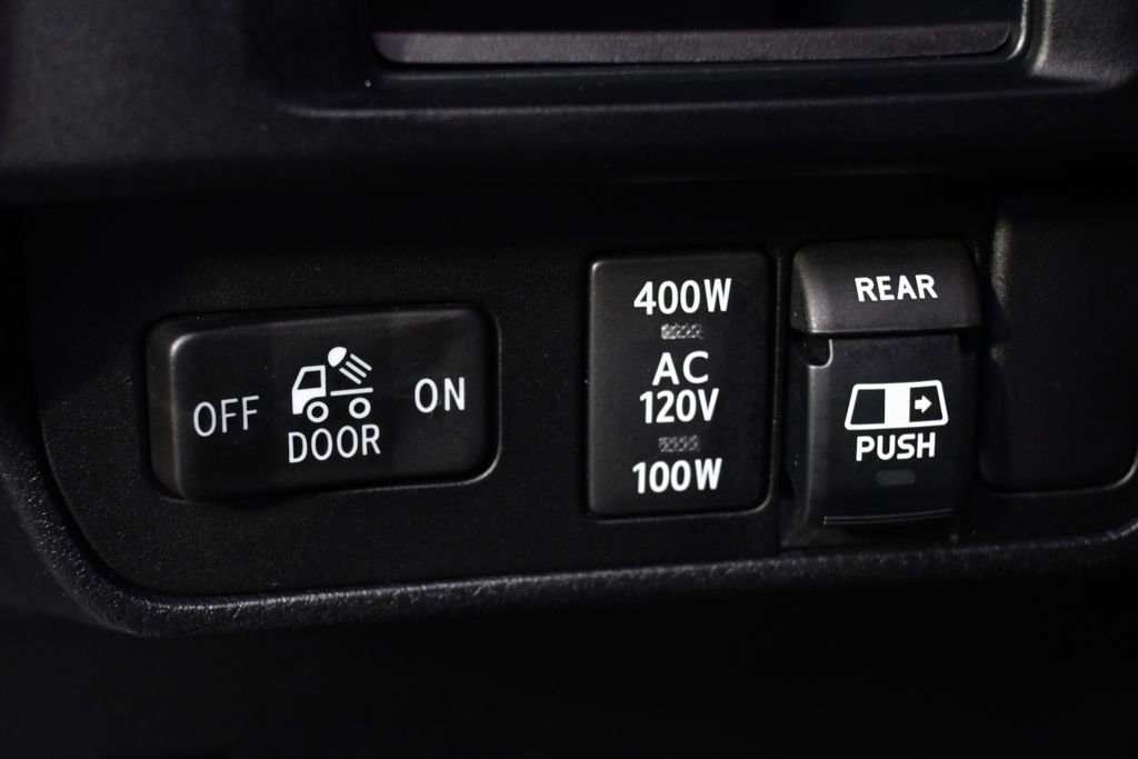 Used 2017 Toyota Tacoma TRD Sport w/ Tow Package (A/T) AWD/4WD image 24