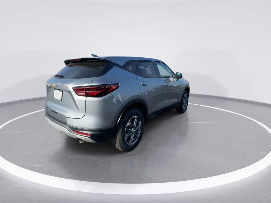 New 2025 Chevrolet Blazer LT image 8