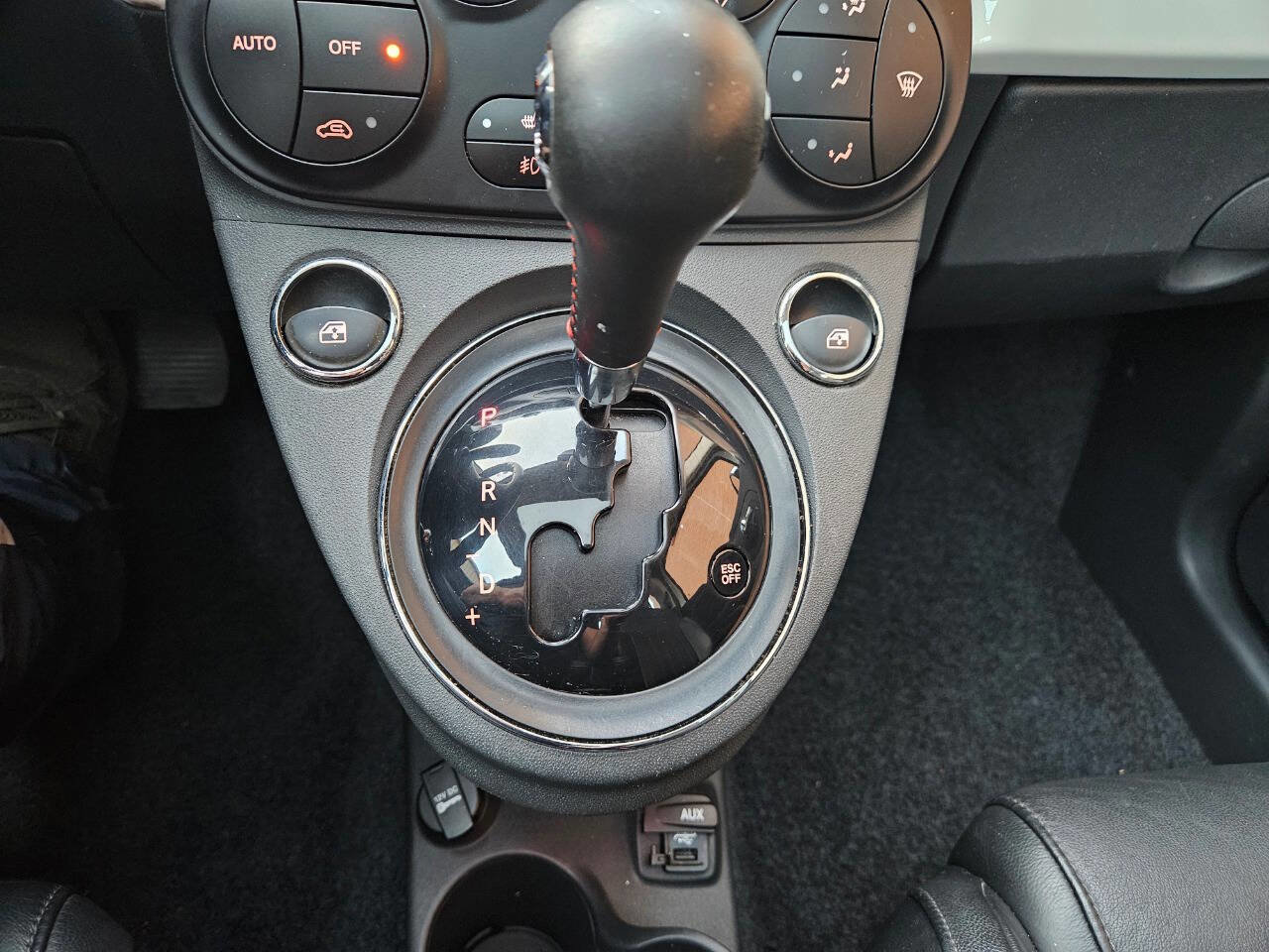 Used 2018 FIAT 500 Lounge image 20