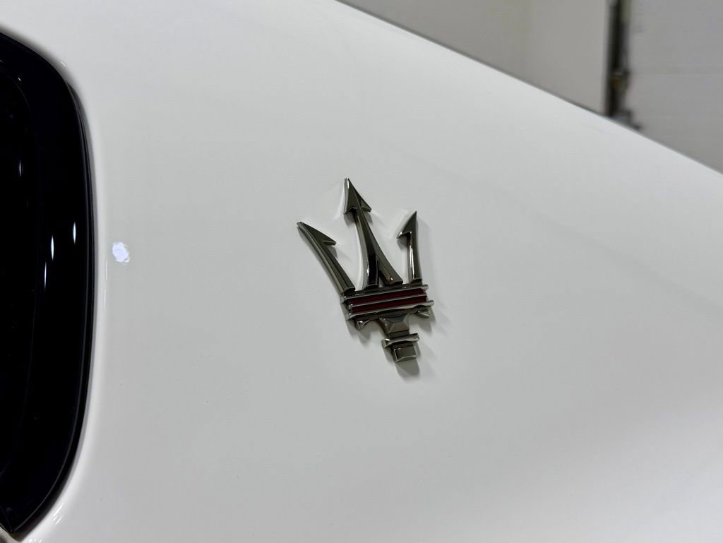 Used 2023 Maserati Ghibli Trofeo image 14