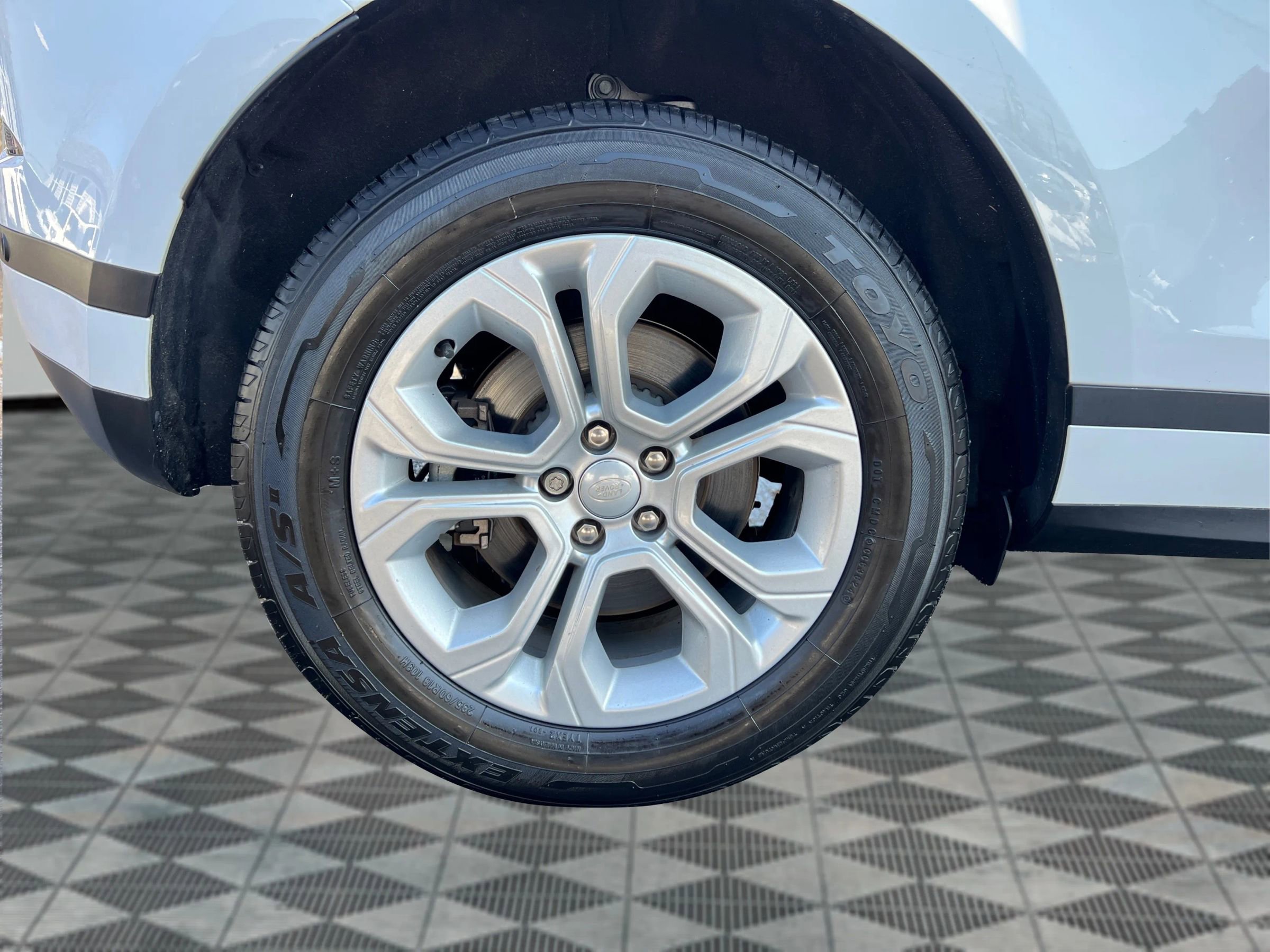 Used 2023 Land Rover Range Rover Evoque S image 20