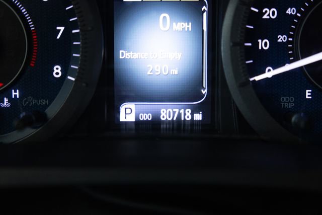 Used 2020 Toyota Sienna L FWD image 27