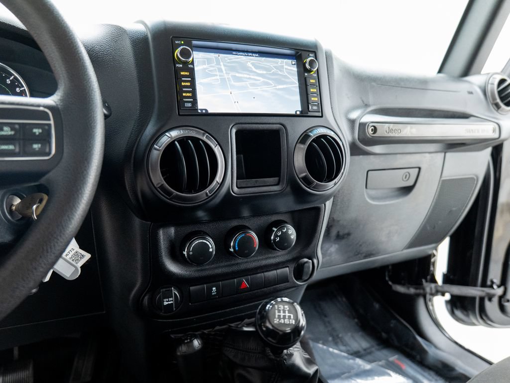 Used 2018 Jeep Wrangler Sport AWD/4WD image 42