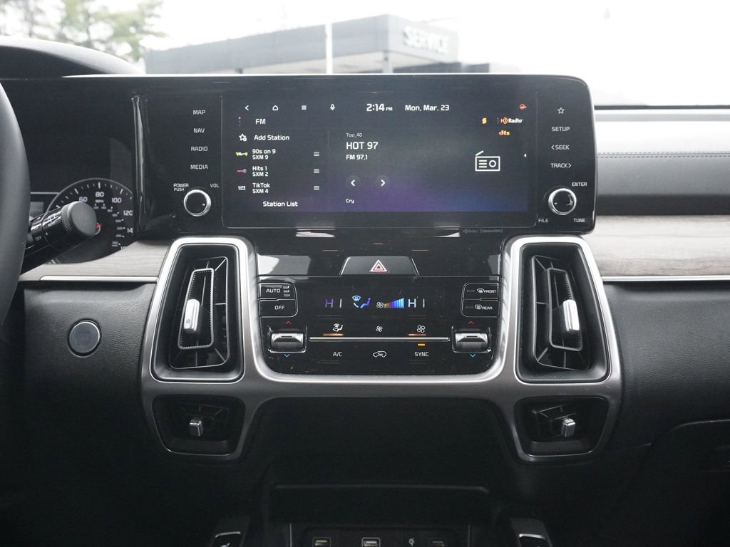 Used 2023 Kia Sorento EX image 46
