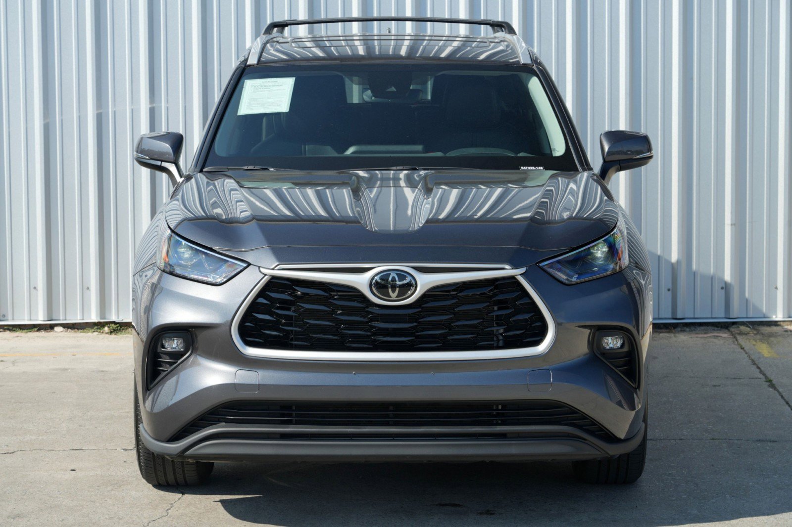 Used 2024 Toyota Highlander XLE image 47