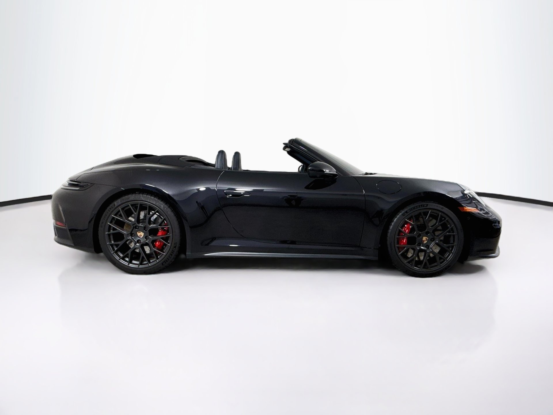 Used 2025 Porsche 911 Carrera S RWD image 8