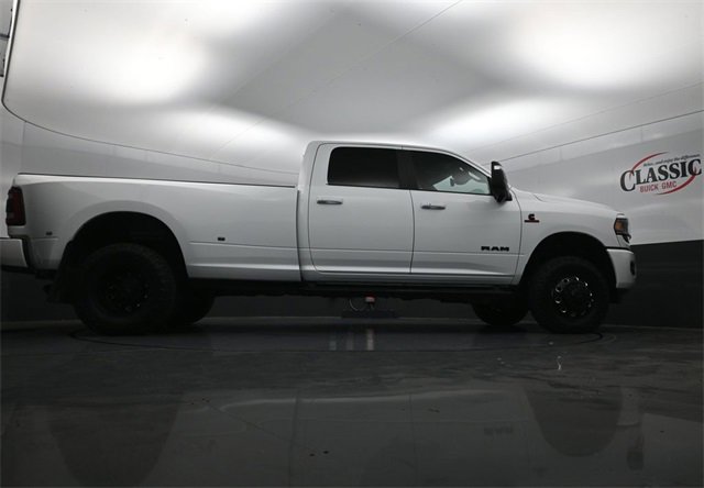 Used 2024 RAM 3500 Laramie w/ Night Edition image 27