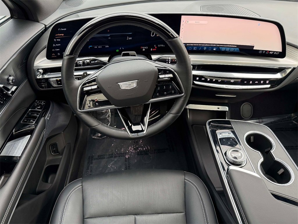 Used 2025 Cadillac Lyriq Luxury w/ LPO, Floor Liner Package image 4