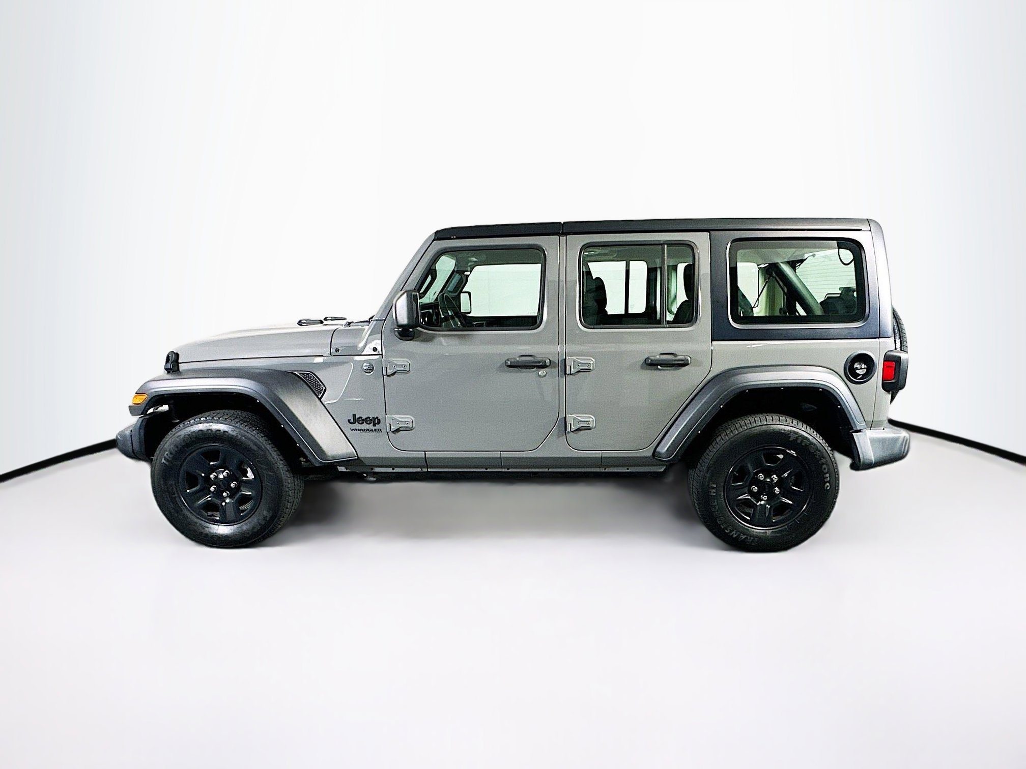 Used 2022 Jeep Wrangler Unlimited Sport image 4