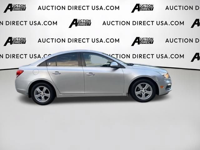 Used 2015 Chevrolet Cruze LT w/ Technology Package FWD image 23