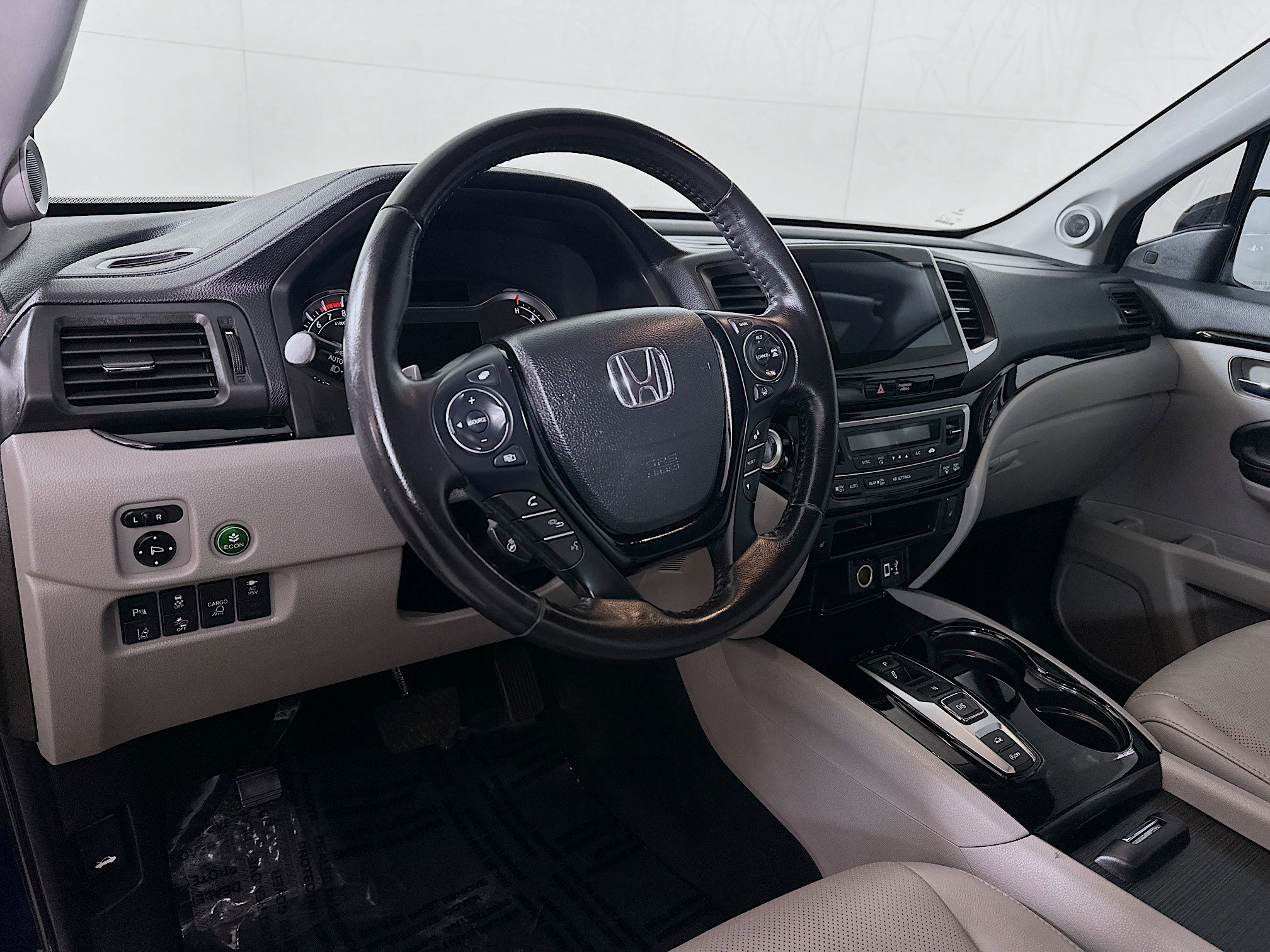 Used 2020 Honda Ridgeline RTL-E image 9
