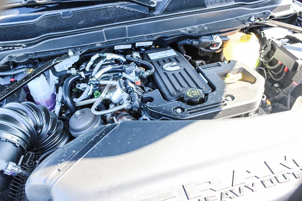 New 2026 RAM 3500 Laramie AWD/4WD image 27
