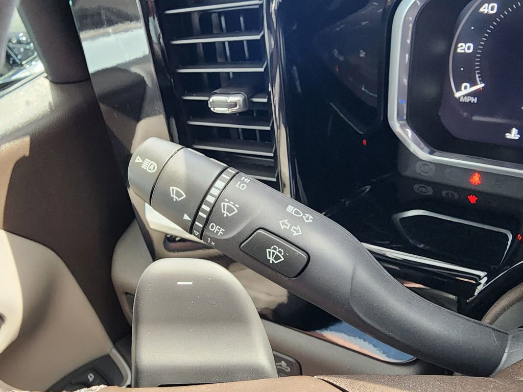 New 2026 GMC Sierra 1500 SLT w/ SLT Premium Plus Package image 23