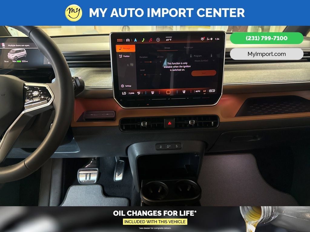 Used 2025 Volkswagen ID. Buzz Pro S image 17