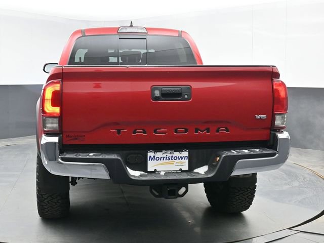 Used 2017 Toyota Tacoma TRD Off-Road w/ Tow Package (A/T) image 13