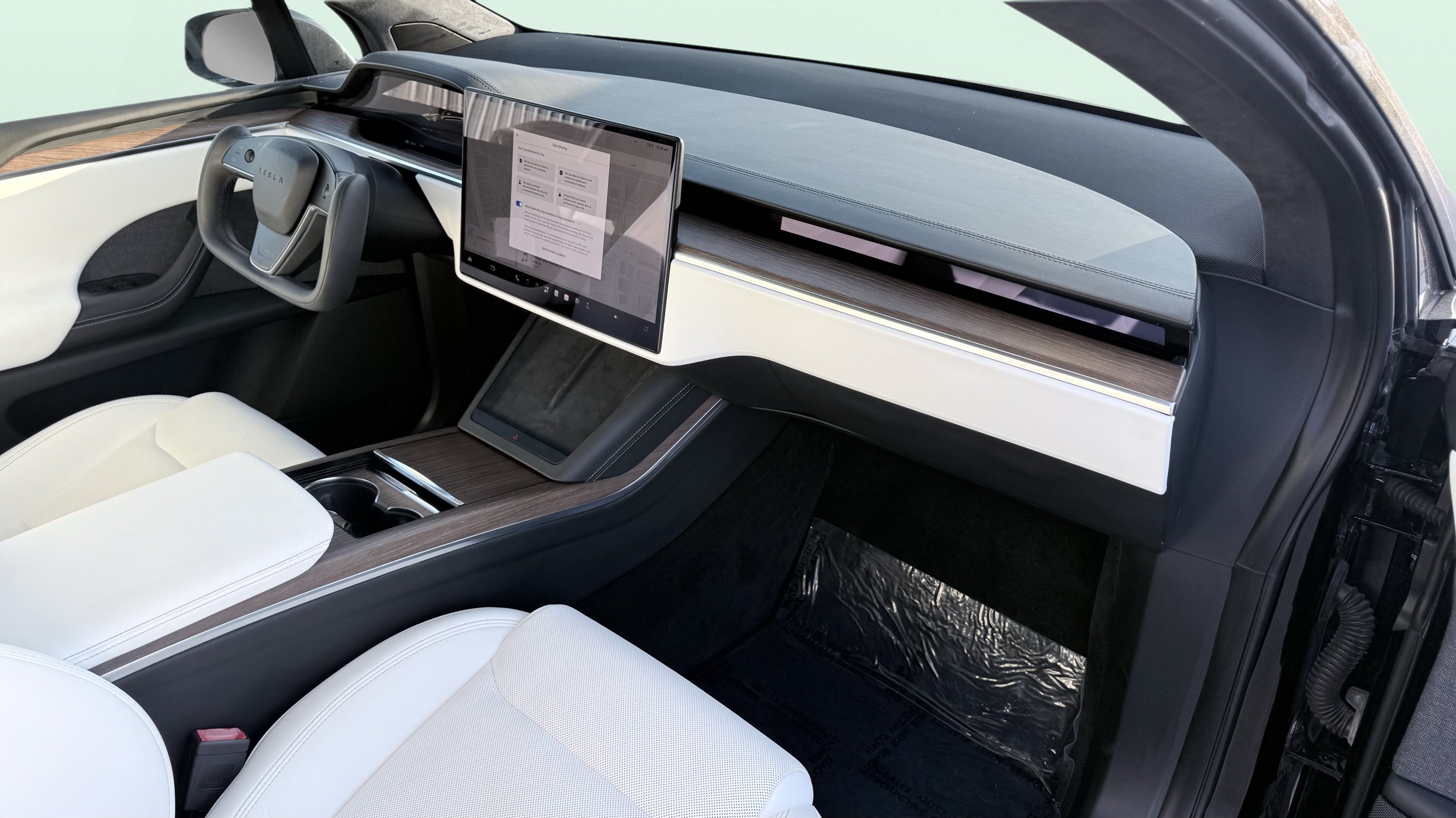 Used 2023 Tesla Model X AWD/4WD image 39