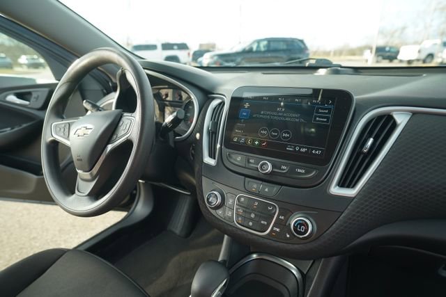 Used 2023 Chevrolet Malibu LT image 32