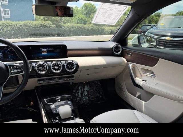 Used 2022 Mercedes-Benz A 220 4MATIC image 18