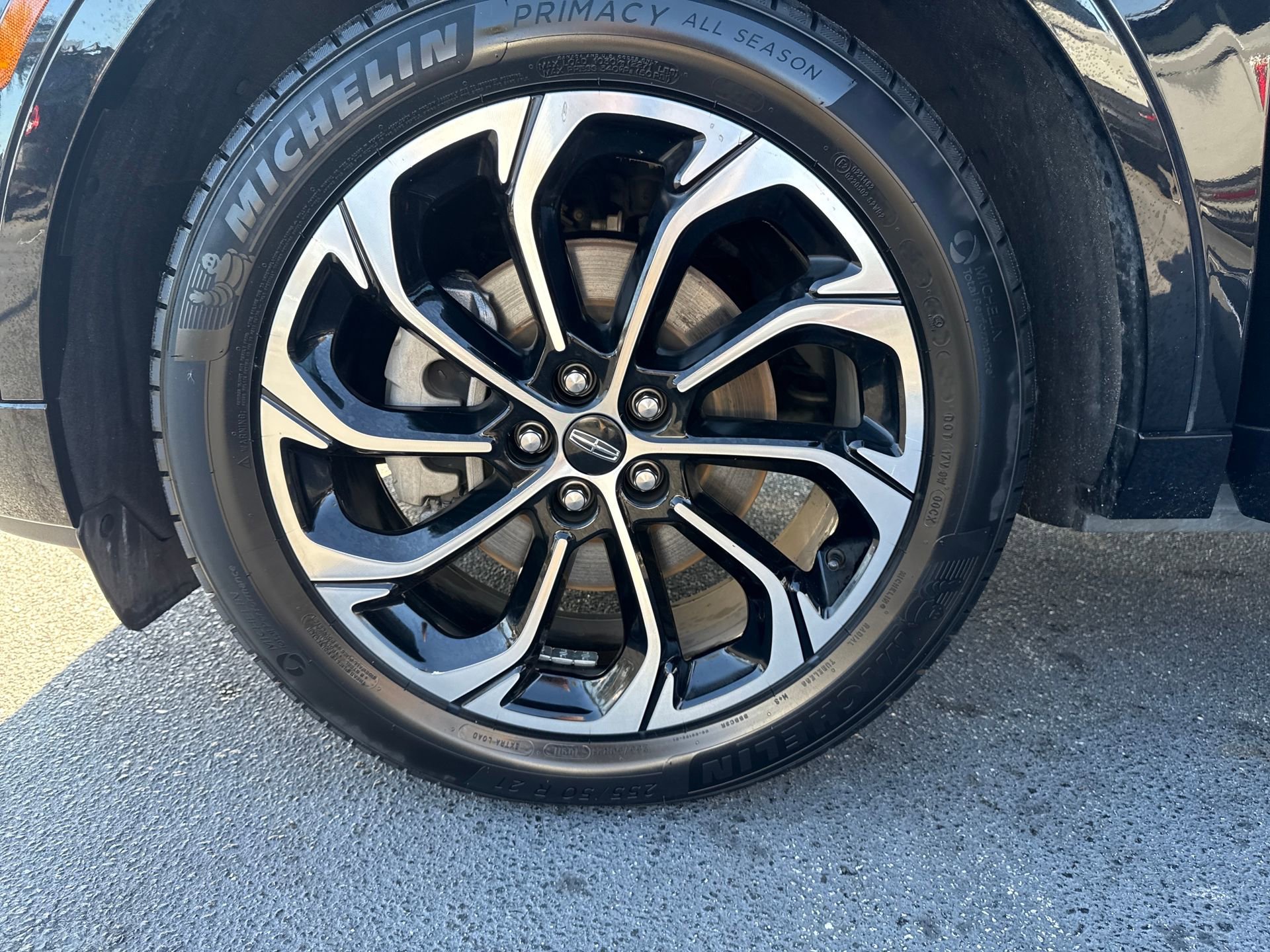 Used 2024 Lincoln Nautilus Reserve image 26