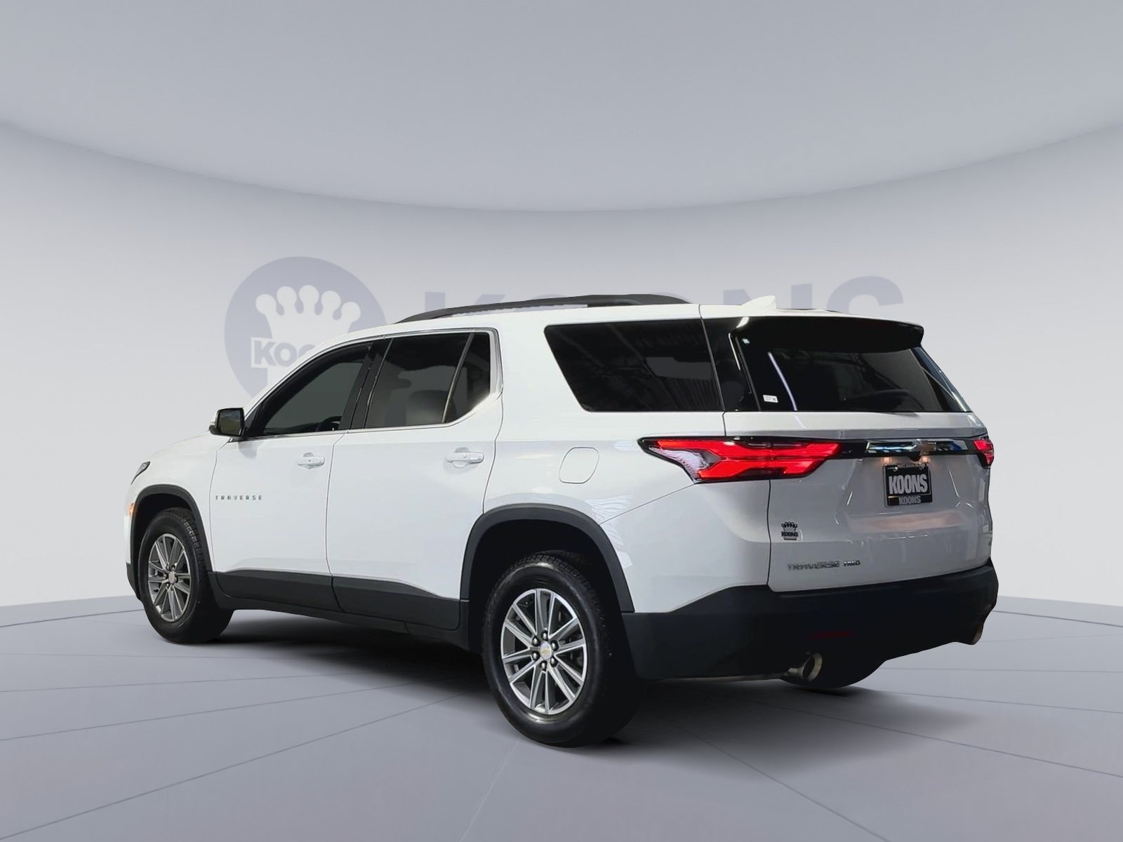 Used 2023 Chevrolet Traverse LT w/ LPO, Floor Liner Package AWD/4WD image 8
