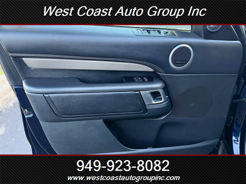 Used 2020 Land Rover Discovery HSE image 18