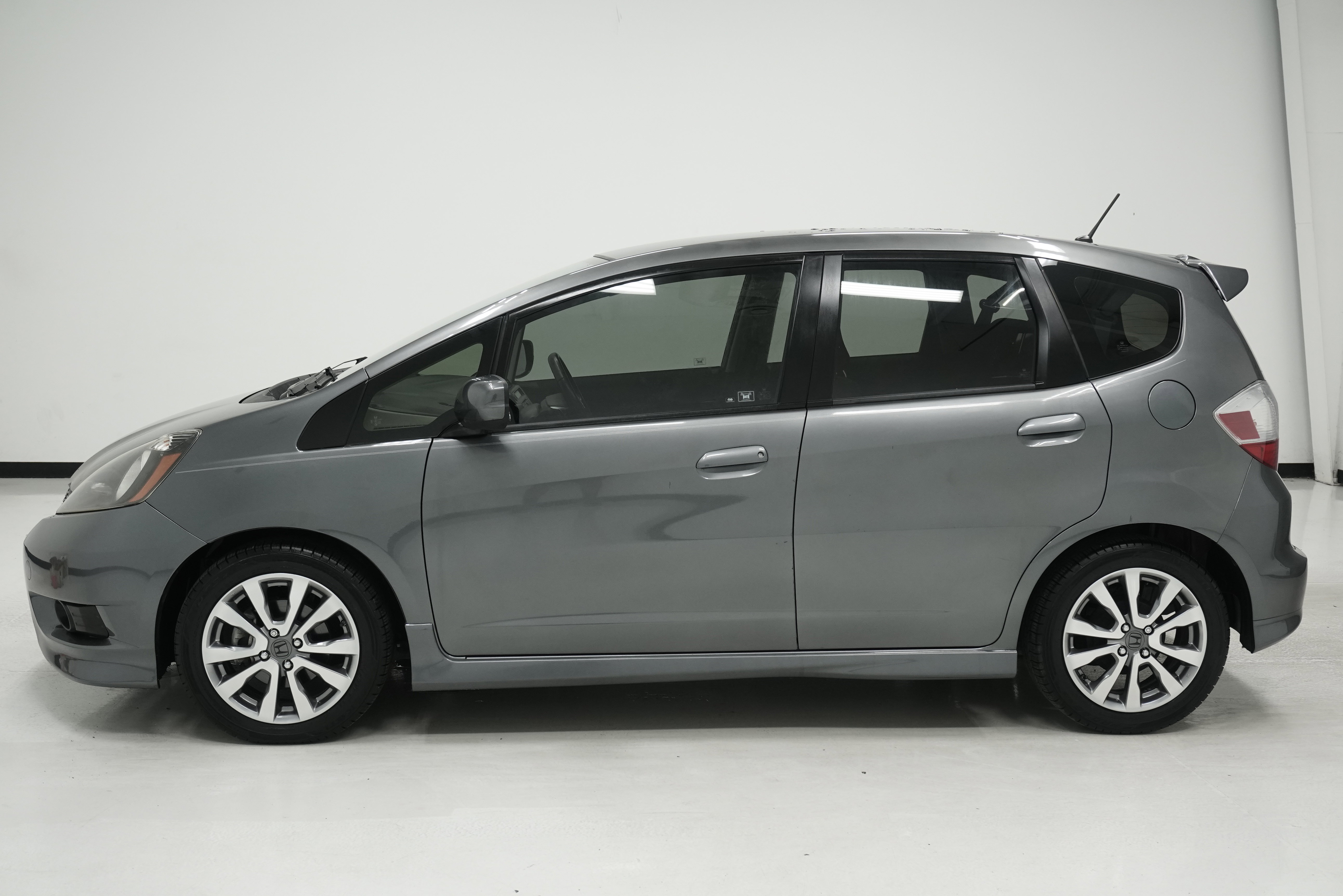 Used 2012 Honda Fit Sport image 7