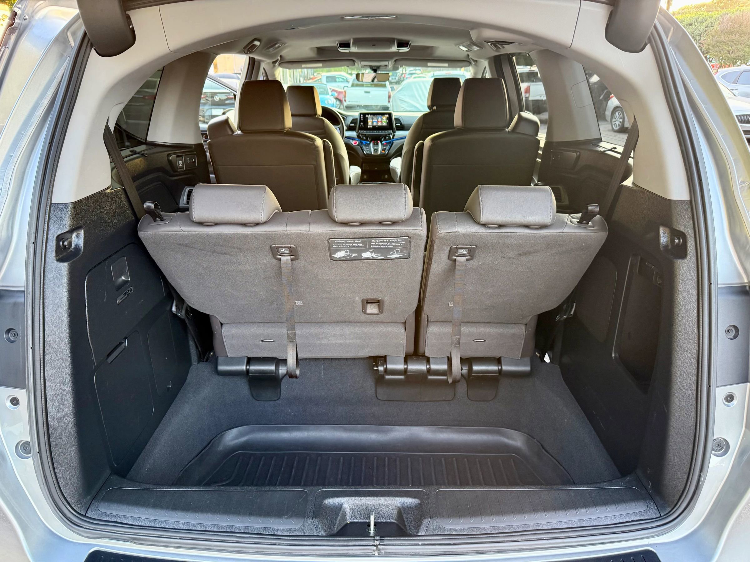 Used 2020 Honda Odyssey Elite image 11