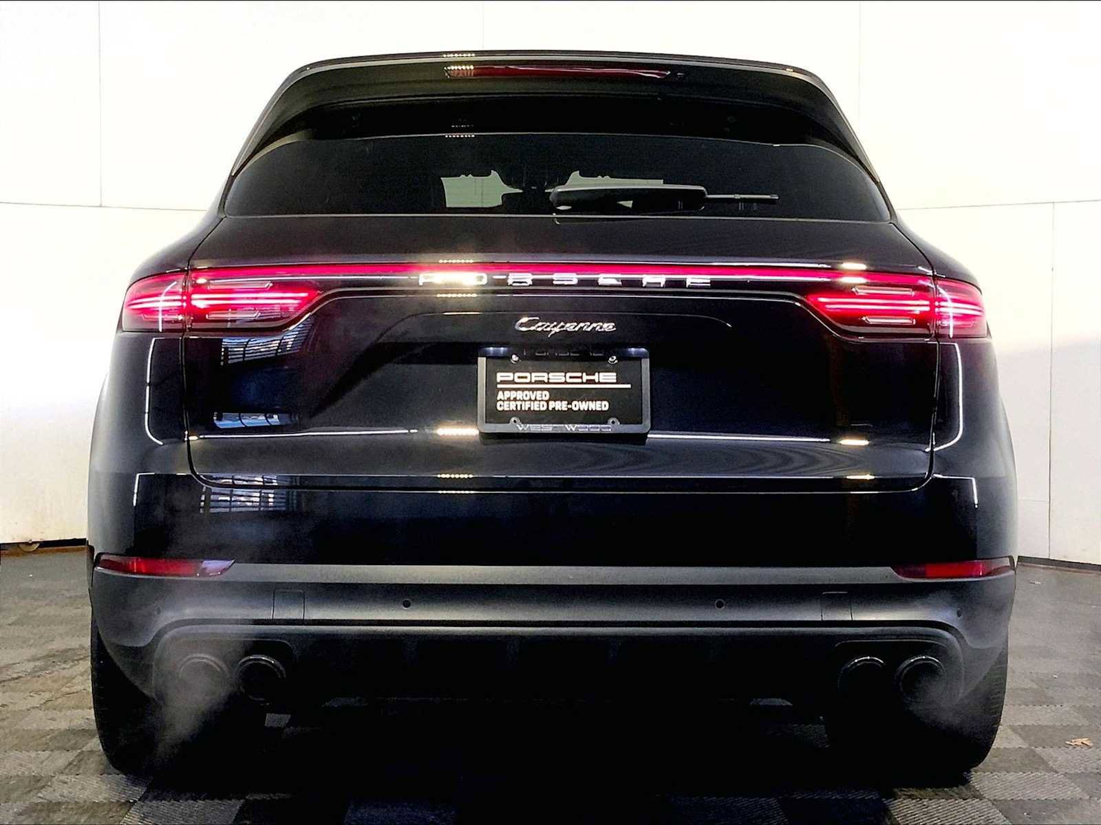 Certified 2022 Porsche Cayenne w/ Premium Package image 6