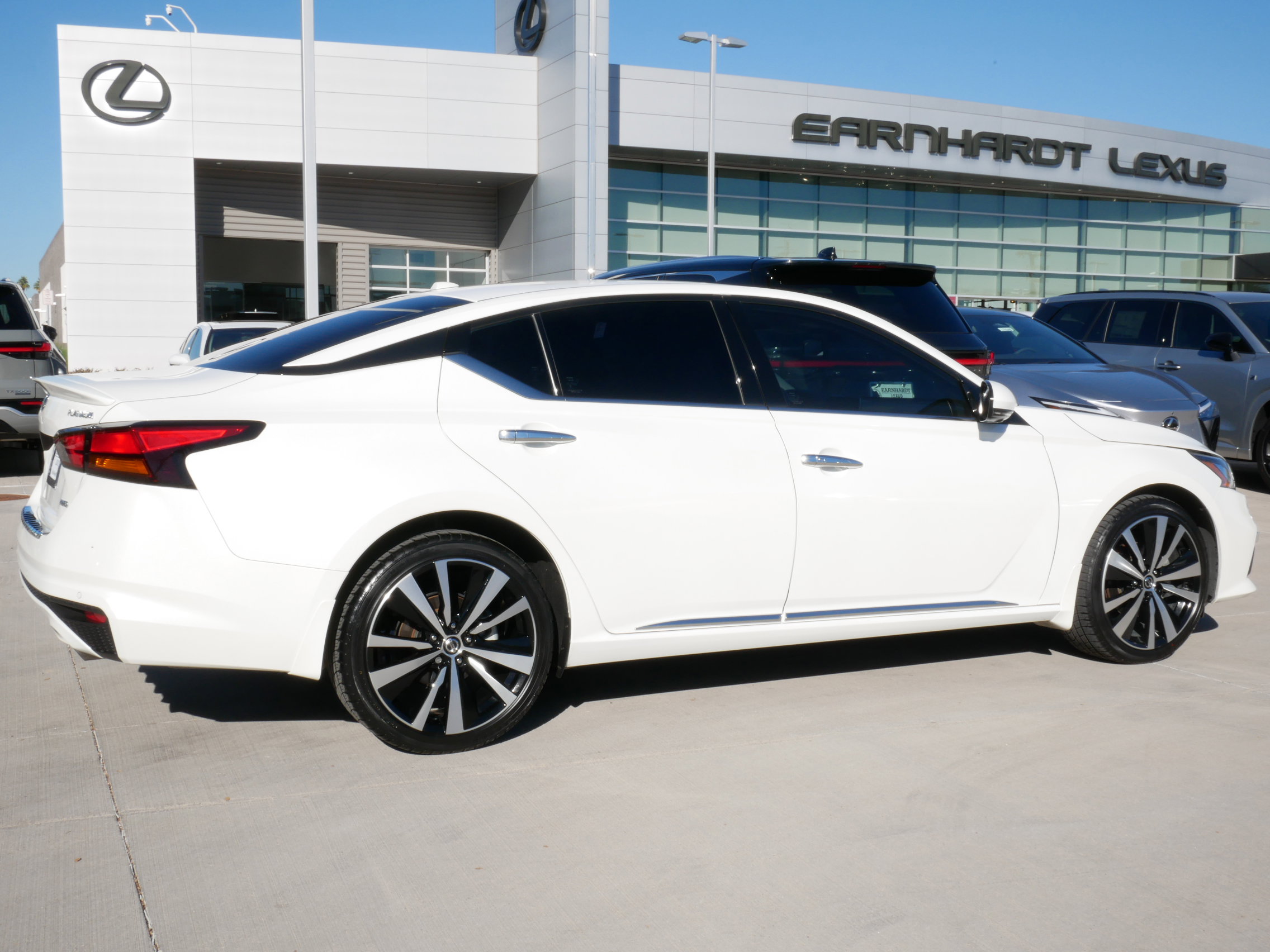 Used 2021 Nissan Altima 2.5 Platinum image 9
