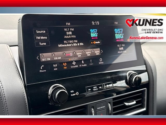 Used 2022 Nissan Armada SV w/ SV Appearance Package AWD/4WD image 34