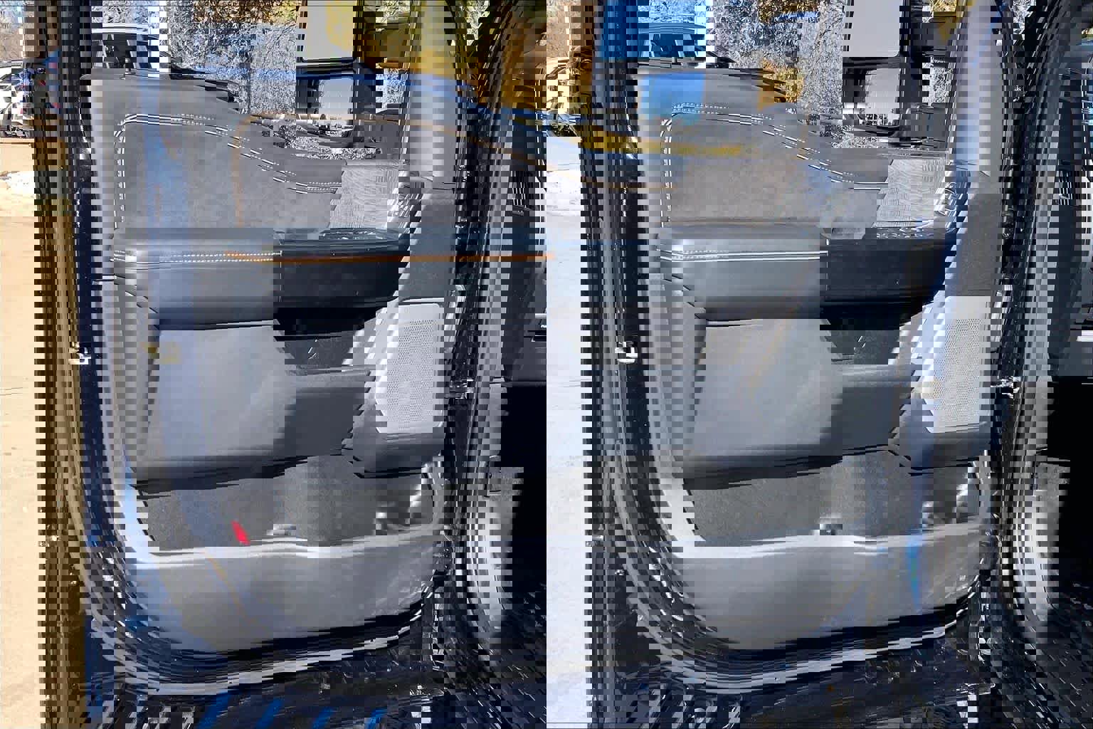 Used 2023 Ford F350 Platinum image 21