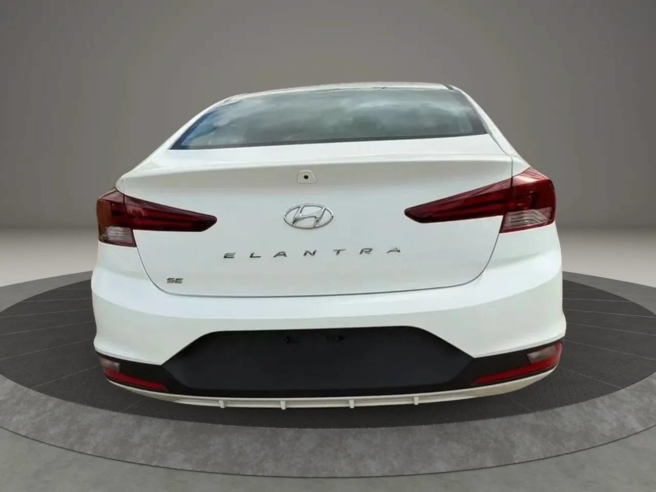 Used 2020 Hyundai Elantra SE w/ Cargo Package (C1) FWD image 5