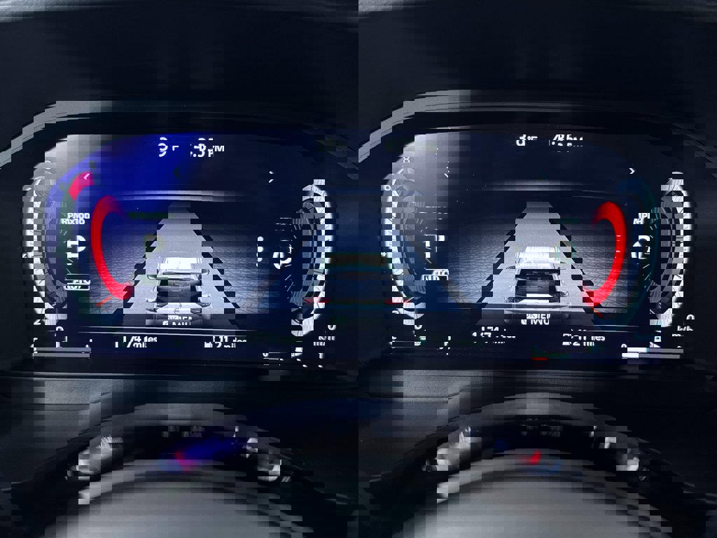 Used 2024 Nissan Rogue Platinum image 9