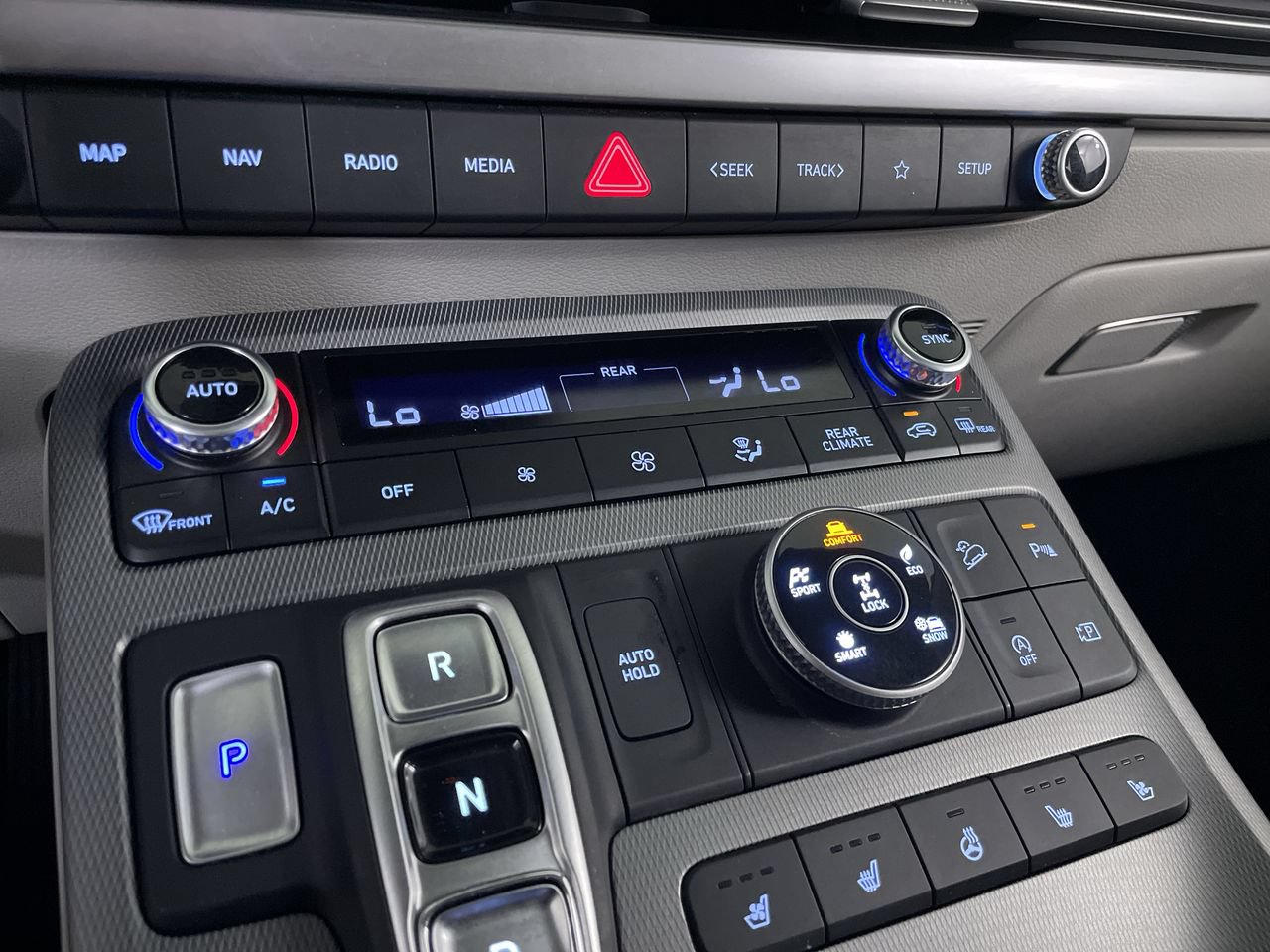 Used 2023 Hyundai Palisade Limited AWD/4WD image 17