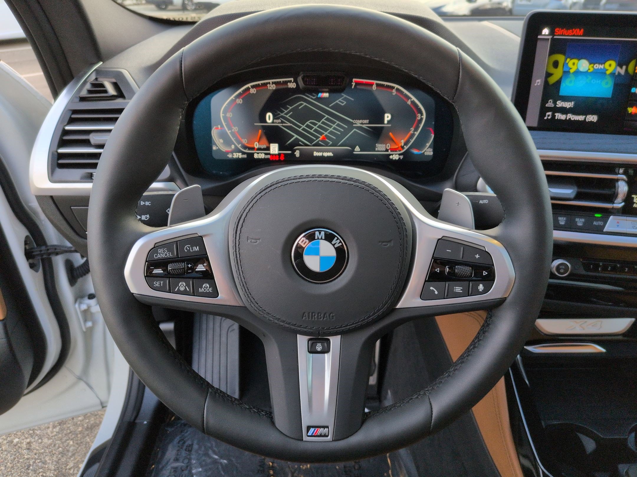 Used 2025 BMW X4 xDrive30i w/ Premium Package image 18