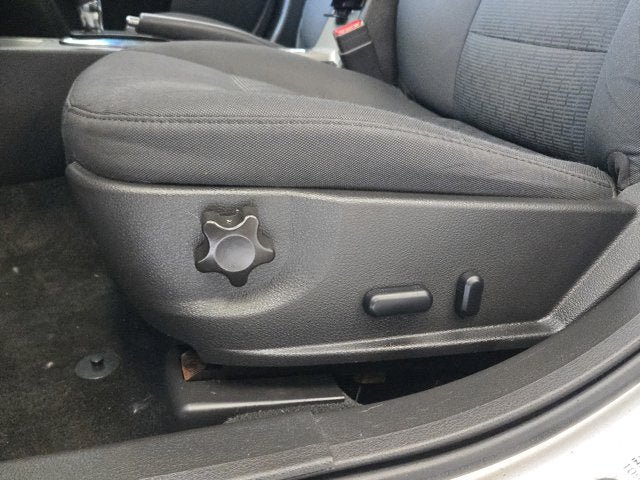 Used 2012 Ford Fusion SE FWD image 17