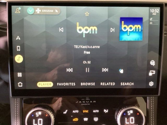 Certified 2025 Jaguar F-PACE R-Dynamic S image 17