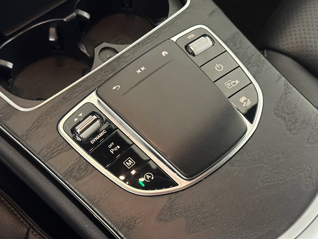 Used 2022 Mercedes-Benz GLC 300 image 33