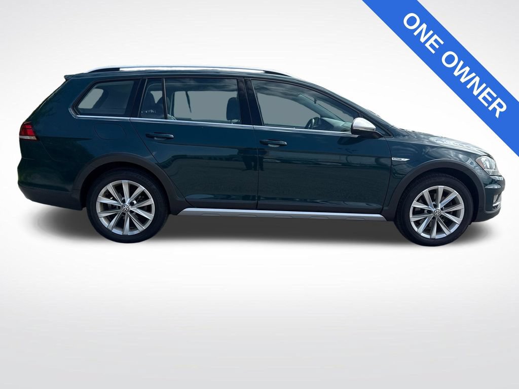 Used 2018 Volkswagen Golf Alltrack SE AWD/4WD image 2