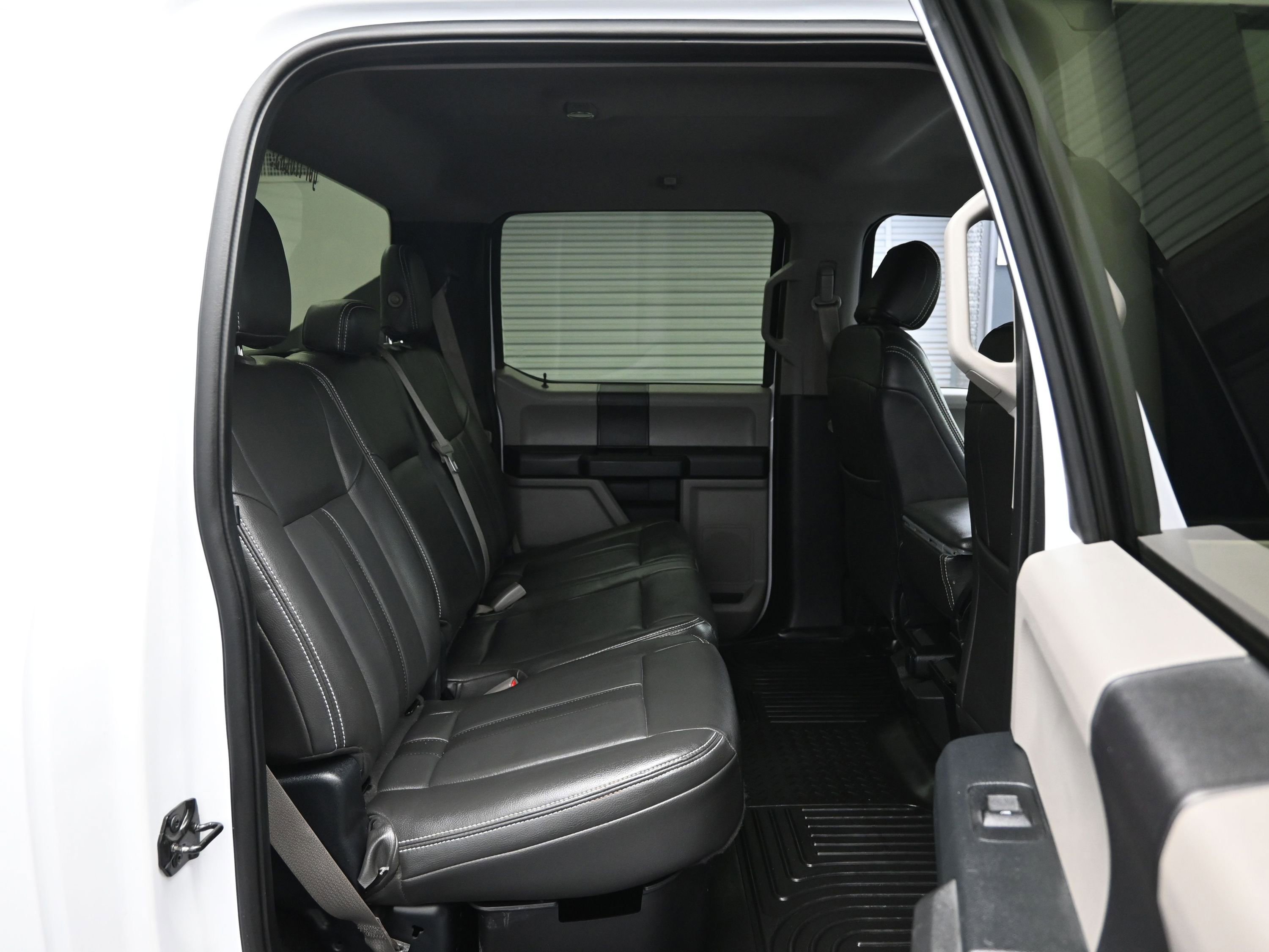 Used 2015 Ford F150 XL w/ Equipment Group 101A Mid AWD/4WD image 12