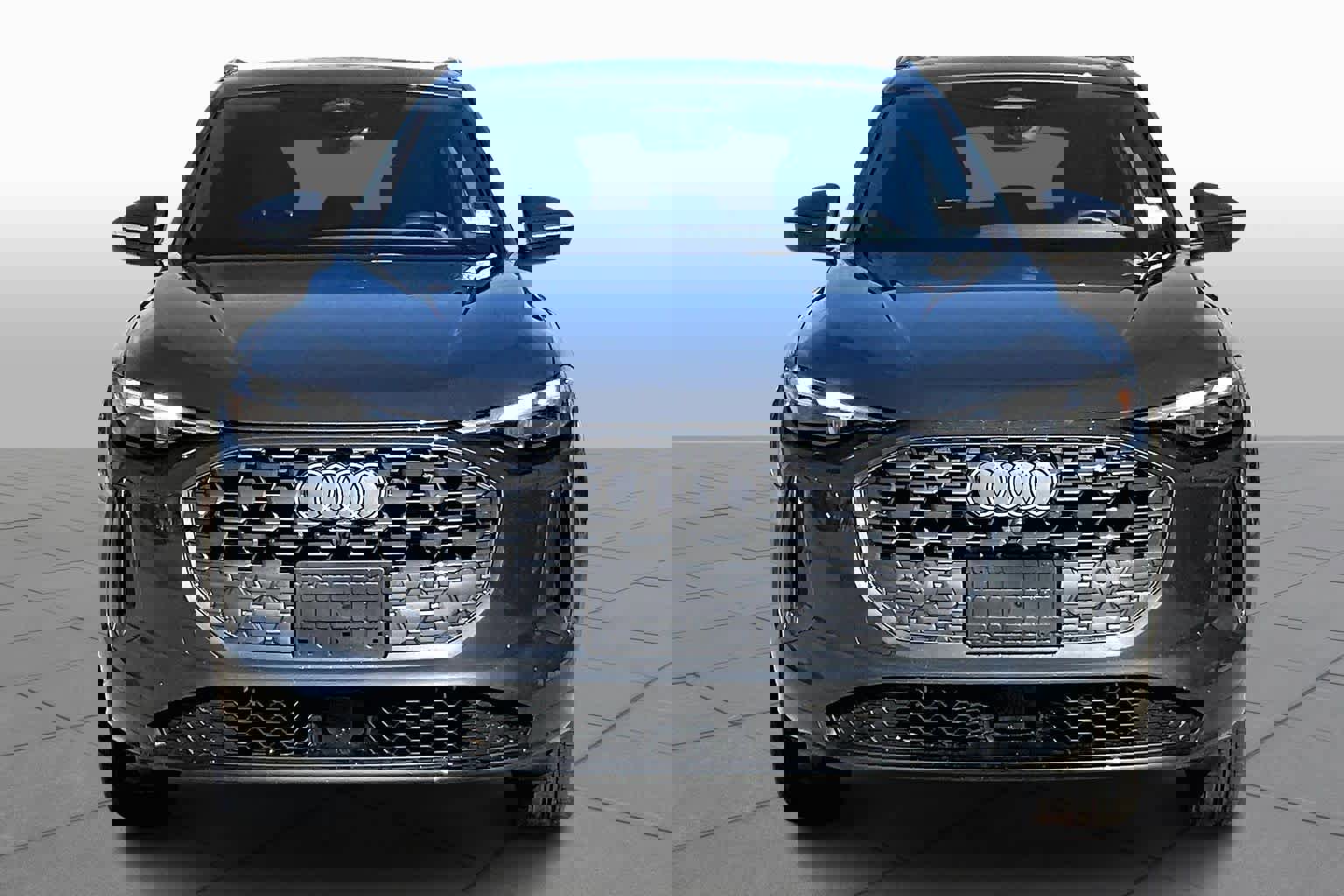 Certified 2025 Audi Q5 Premium w/ Convenience Package image 3