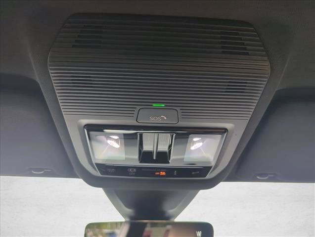Used 2024 Volkswagen Atlas Cross Sport SEL R-Line AWD/4WD image 25