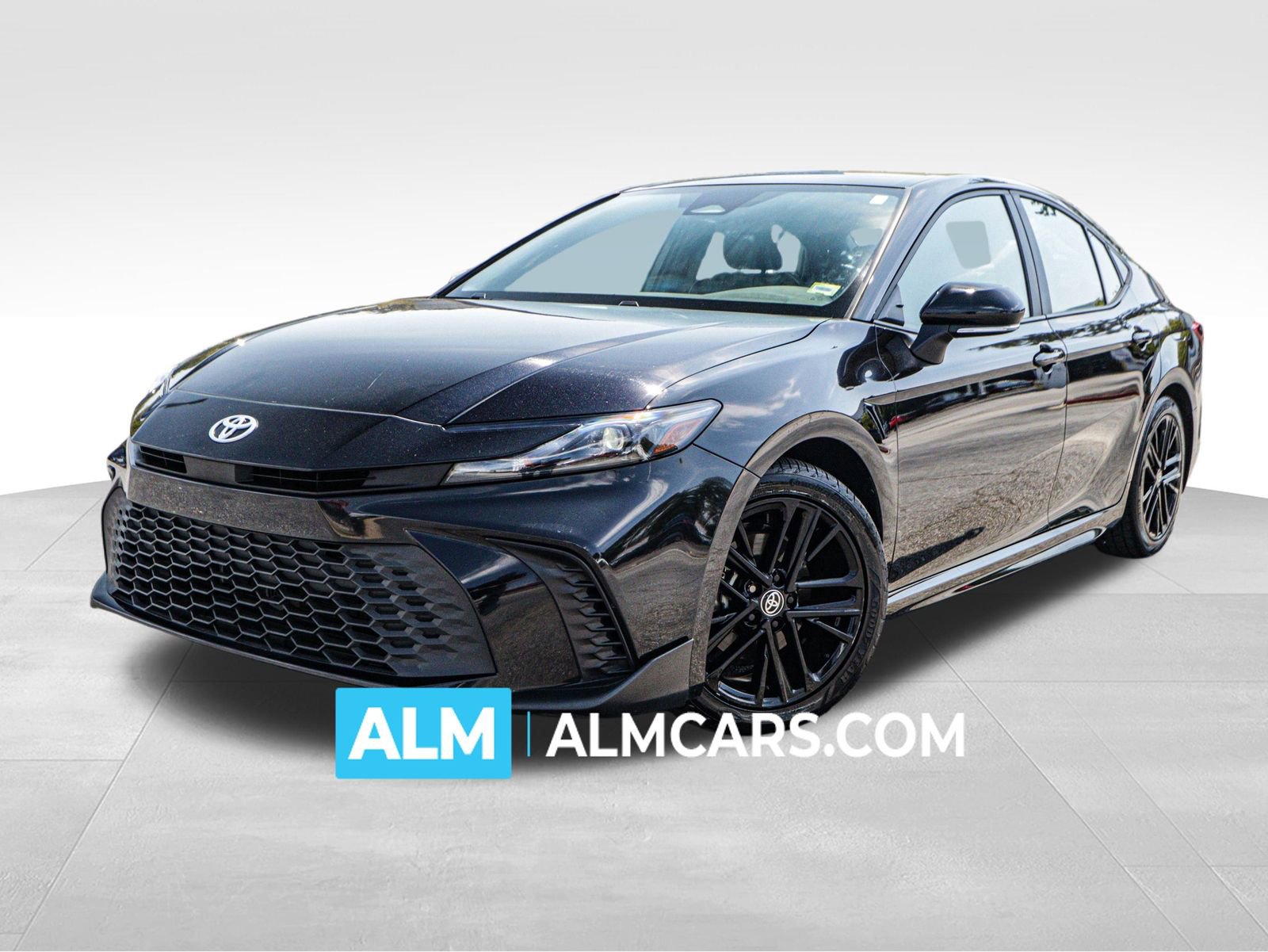 Used 2025 Toyota Camry SE
