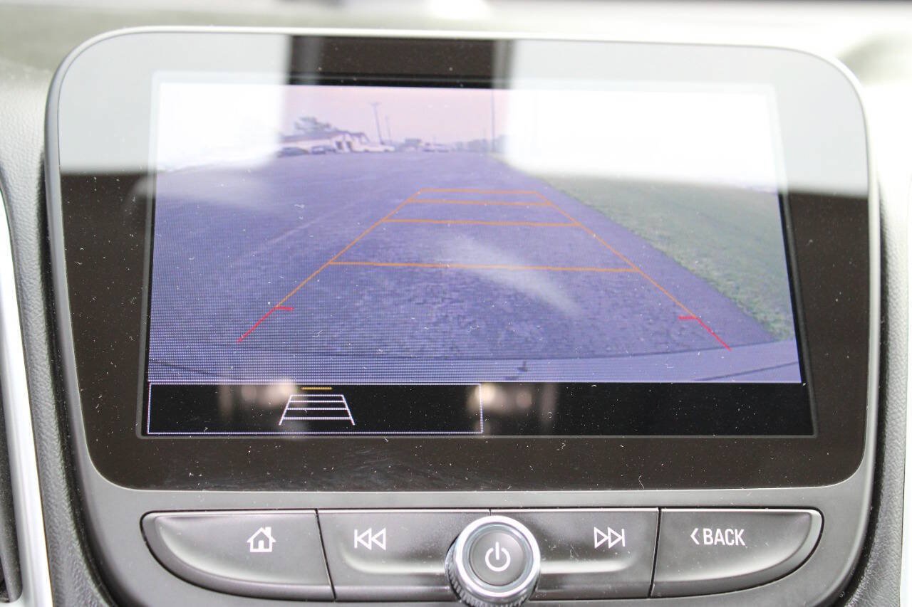 Used 2022 Chevrolet Malibu LS FWD image 10