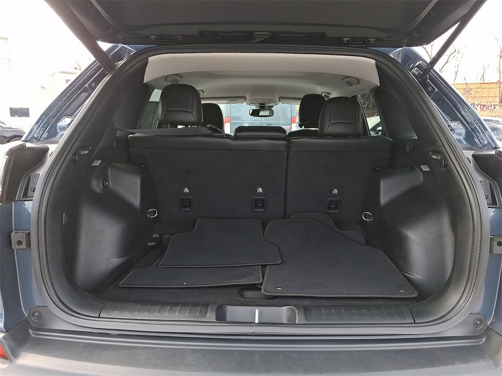 Used 2021 Jeep Cherokee Latitude Lux w/ Comfort/Convenience Group image 29