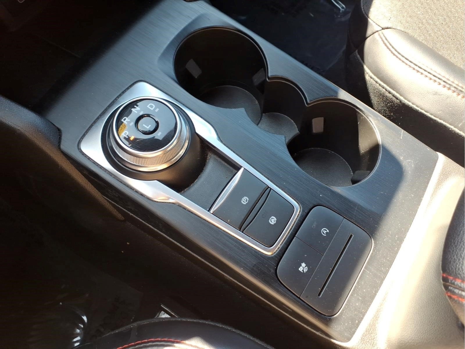 Used 2025 Ford Escape ST-Line AWD/4WD image 17