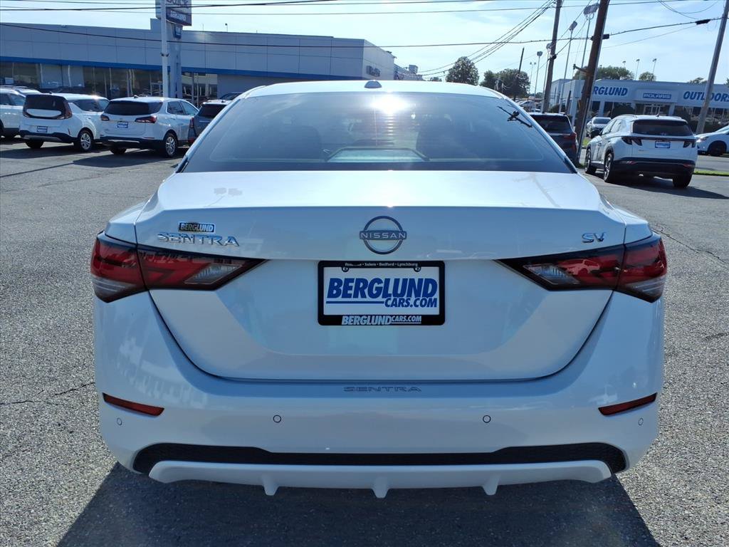 Used 2024 Nissan Sentra SV w/ SV Premium Package FWD image 5
